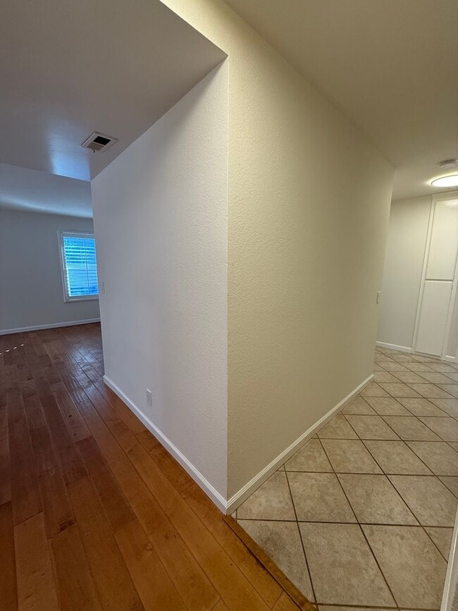 Building Photo - Poway Home with Pool/Spa