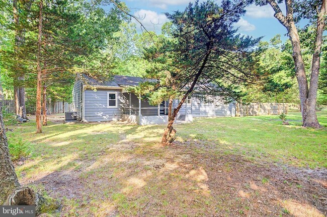 Building Photo - 26 French Ln
