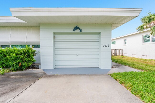 Building Photo - Cozy Daytona Beach Shores Home