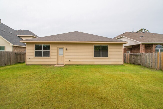 Building Photo - 25531 Forest Springs Lake