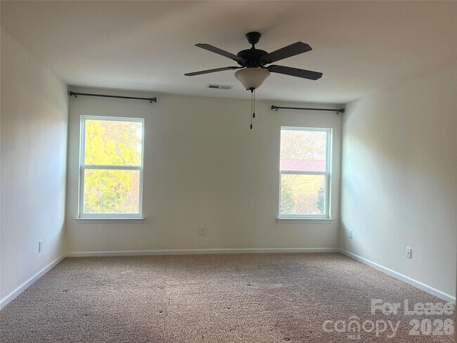 Building Photo - 13259 Savannah Point Dr