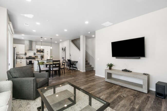 Building Photo - 2614 Thunderstreak Ln