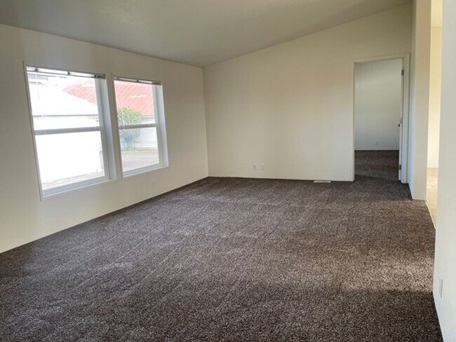 Building Photo - Country Living in Junction City – 3 Bed / 2 Bath Home Available 2/3/2026