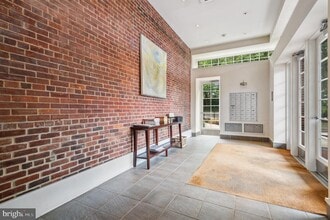 Building Photo - 35 Quarry St