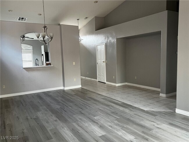 Building Photo - 9688 Emeraude Ave