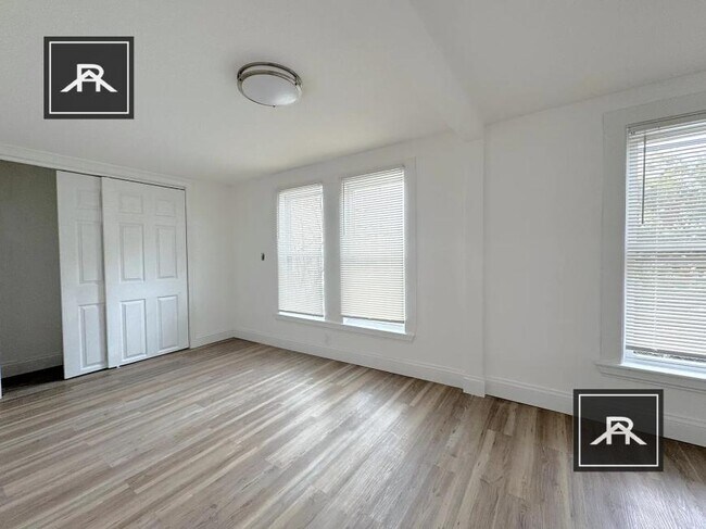 Building Photo - 8 bedroom in Brighton MA 02135