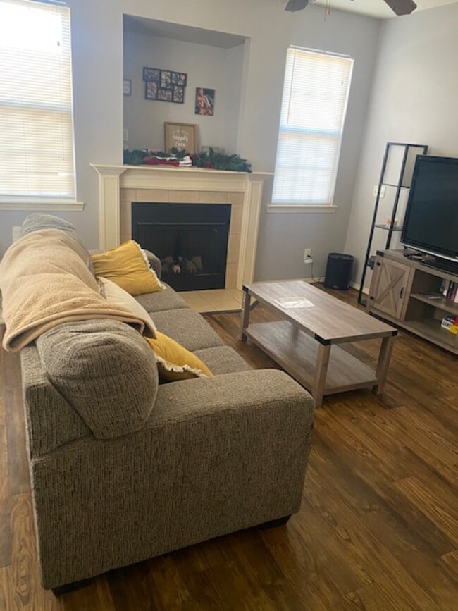 Building Photo - Fair St Apartments - Premier Data Works LLC