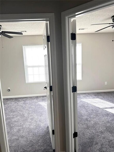 Building Photo - 6701 Teresa Ln