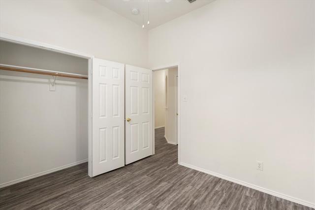 Building Photo - 7225 Chinquapin Dr