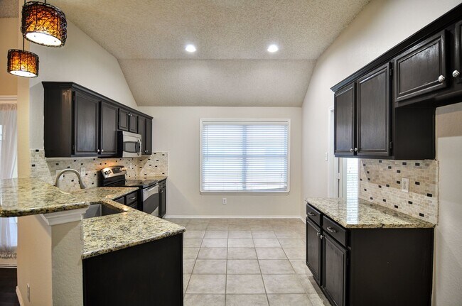 Building Photo - Beautiful Home in Plano ISD.