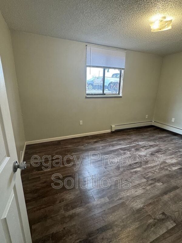 Building Photo - 1017 S 3rd St