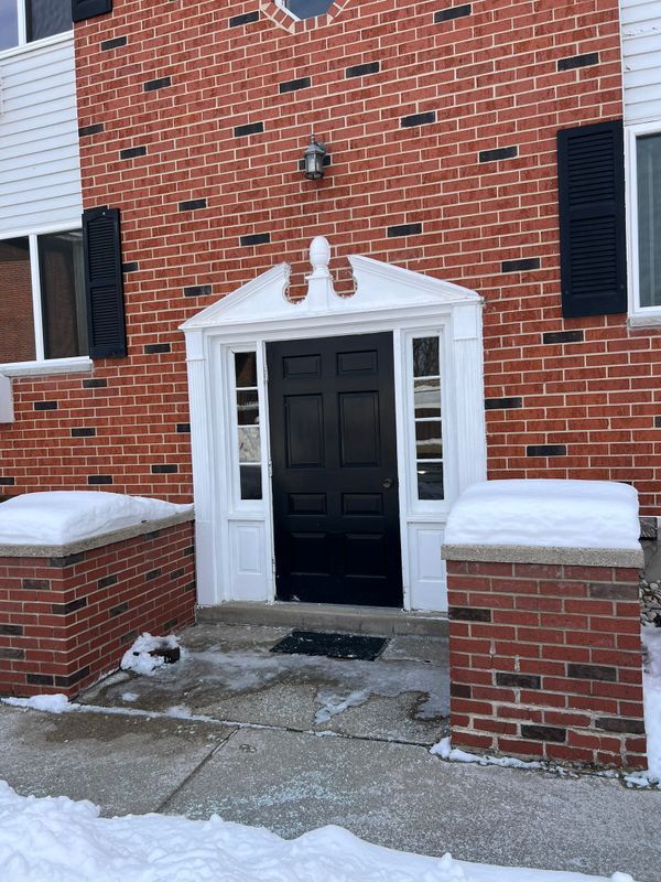 Building Photo - 255 Elmwood Ave