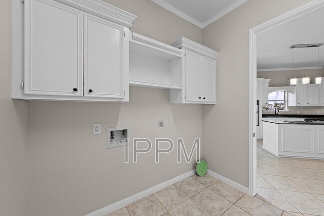 Building Photo - 5601 Wild Persimmon