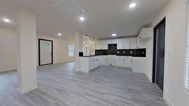 Building Photo - 1404 Arvel Cir