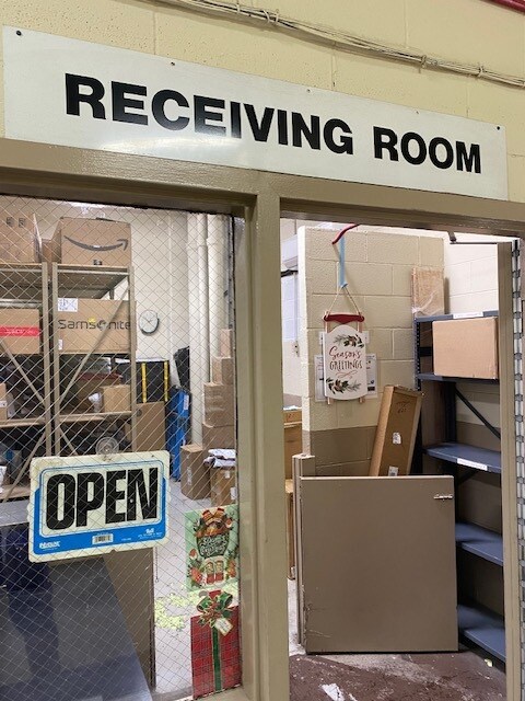 Building Photo - 3550 N Lake Shore Dr