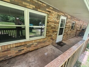 Building Photo - 1701 Jackson Hollow Rd