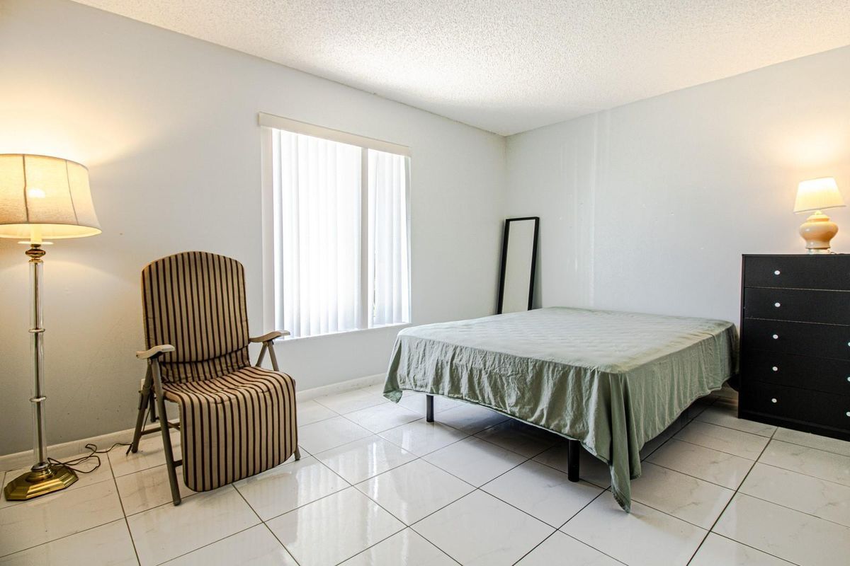 Building Photo - 6415 Amberjack Terrace