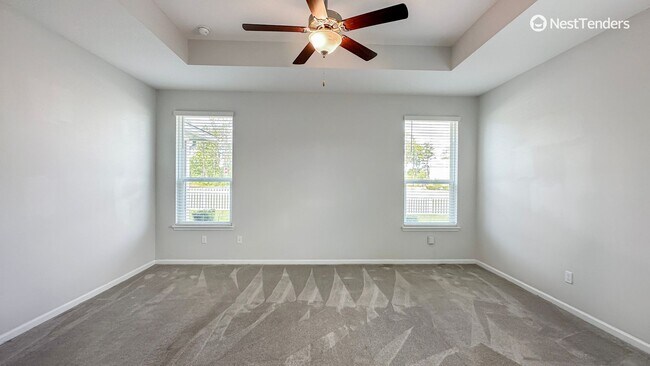 Building Photo - Four Bedrooms in the Heart of Nassau County!