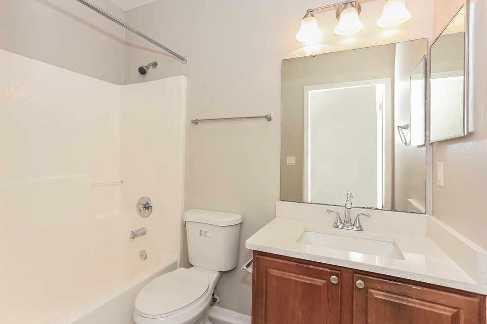 Building Photo - 5060 Magnolia Valley Dr