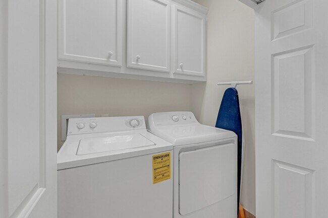 Building Photo - 2414 Dorrington St