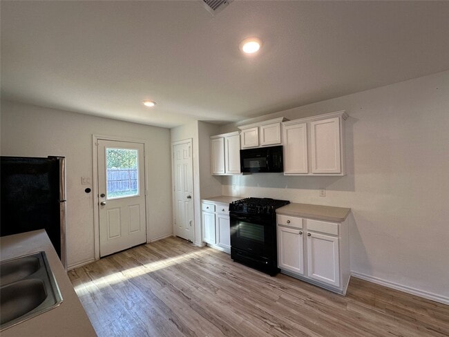 Building Photo - 33516 Orange Maple Wy