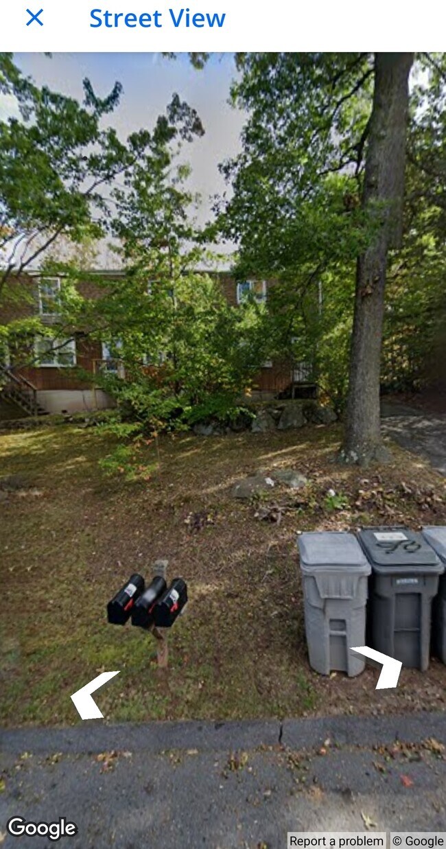 Building Photo - 82 Glen Eagle Dr