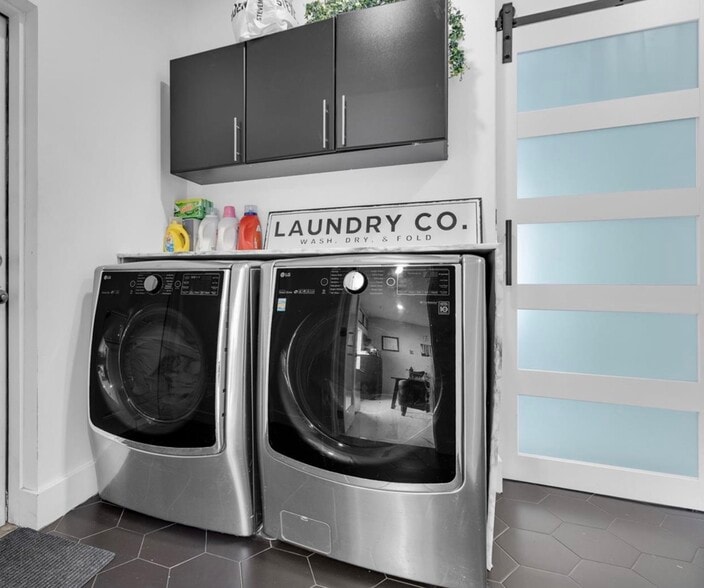 Building Photo - 1815 SW 85th Ct