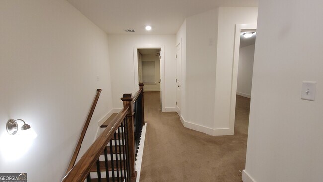 Building Photo - 6372 Princeton Ridge Dr