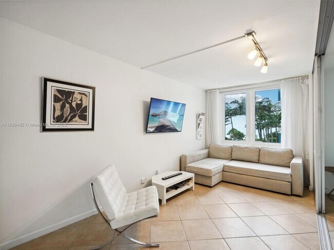 Building Photo - 2301 Collins Ave