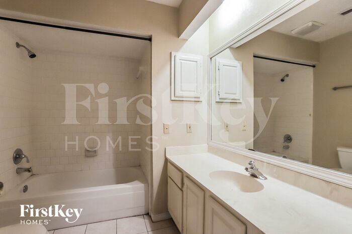 Building Photo - 2614 Forestbrook Dr