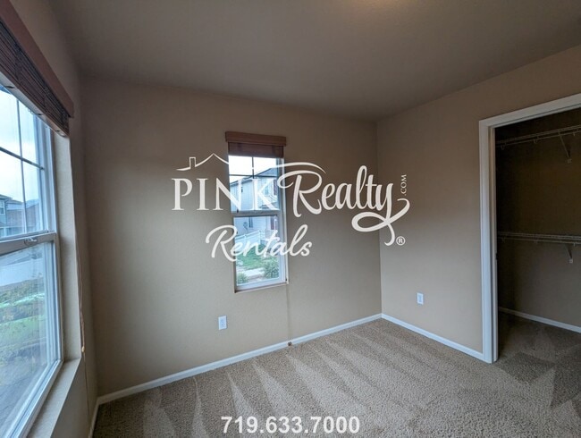 Building Photo - 2002 Phillips Alley