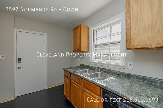 Building Photo - 3597 Normandy Rd