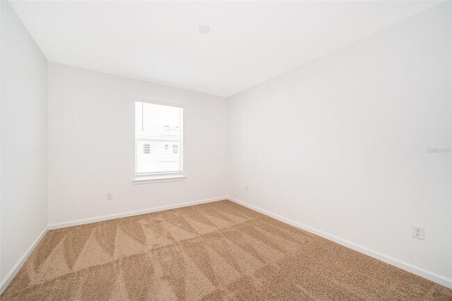 Building Photo - 9811 Walkway Dr