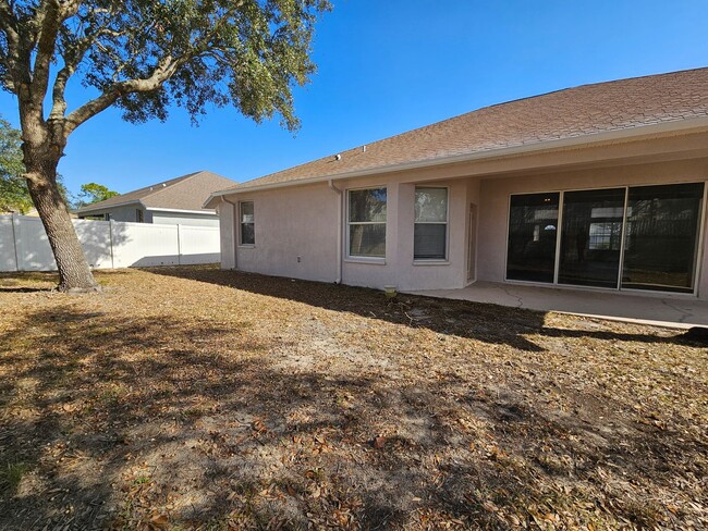 Building Photo - 4/3/2 home in the gated community of Sterl...