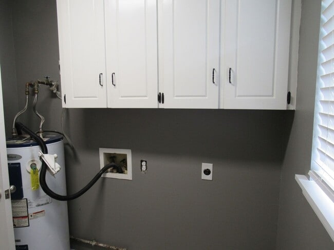 Building Photo - 415 Waymack Dr