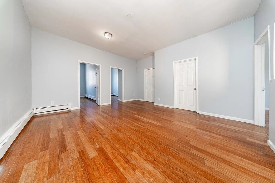 Building Photo - 33-34 9th St