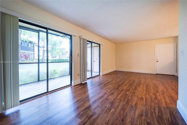 Building Photo - 9522 N Belfort Cir