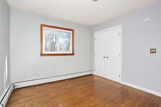Building Photo - 16 Gerke Ave