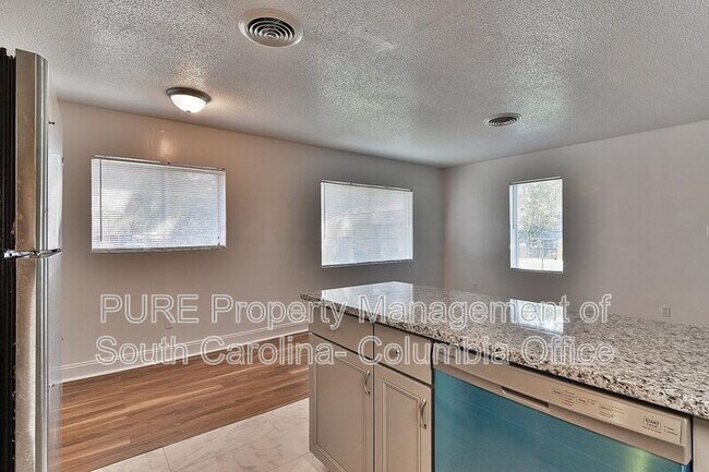 Building Photo - 1304 Suber St