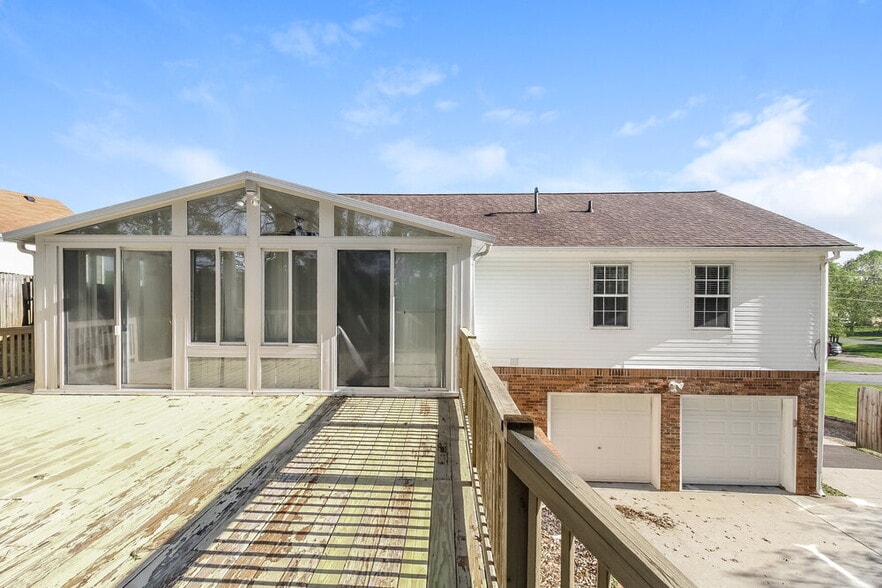 Building Photo - 3645 Rutherford Dr