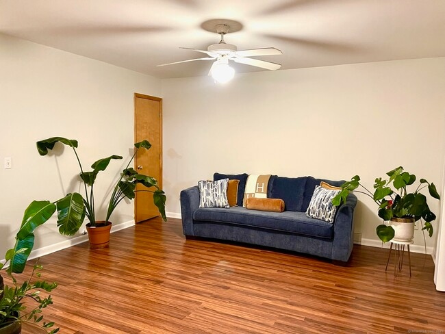 Building Photo - 31 Glenwood Ave