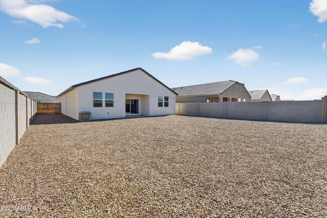 Building Photo - 30266 N Acacia Dr.