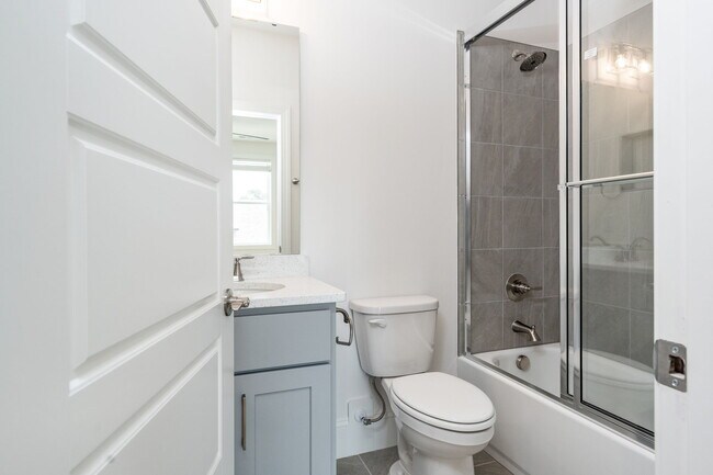 Building Photo - 3815 Lands End Ct