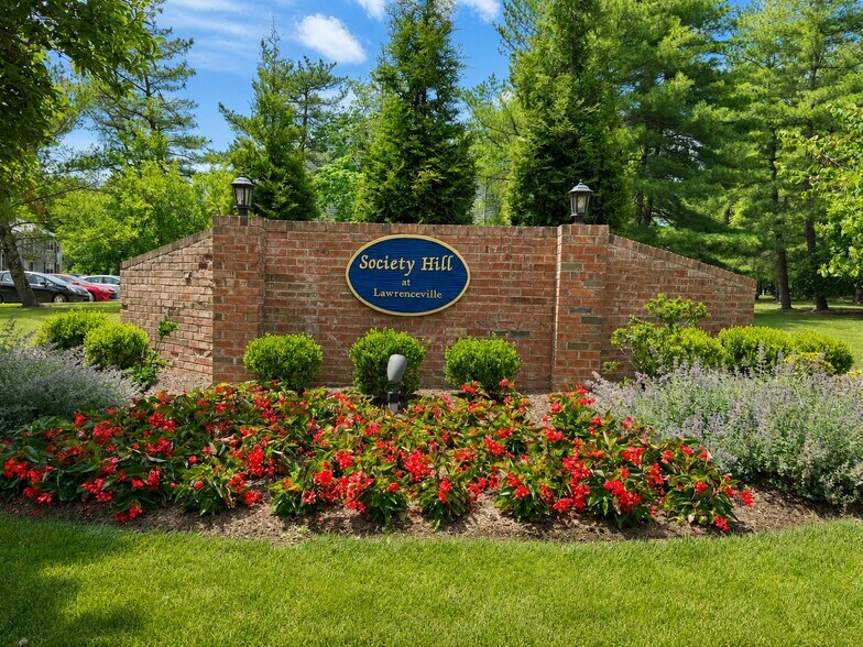 Building Photo - 17 Barberry Ct
