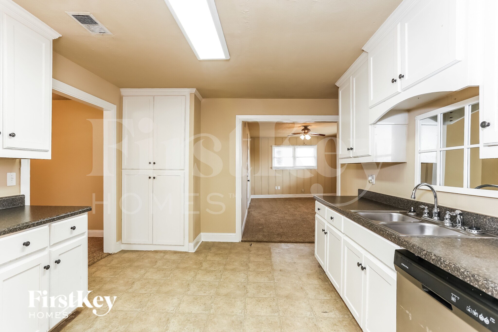 Building Photo - 1103 Warden St