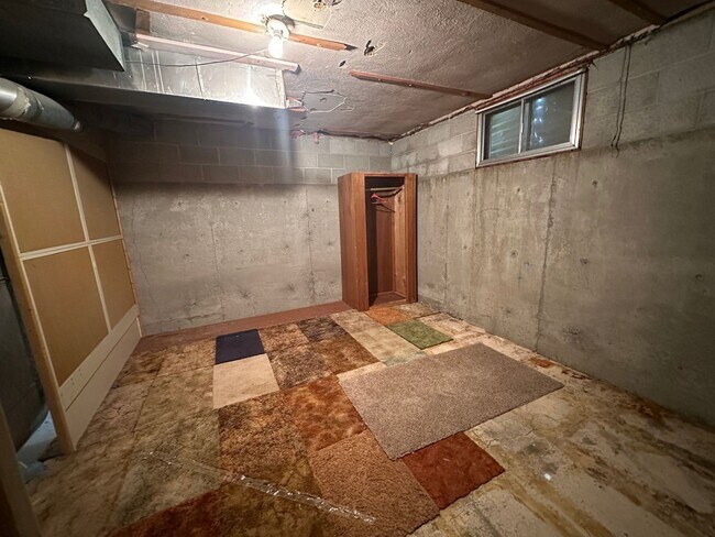 Building Photo - 5084 ID-33