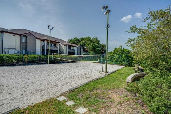 Building Photo - 10263 Gandy Blvd N