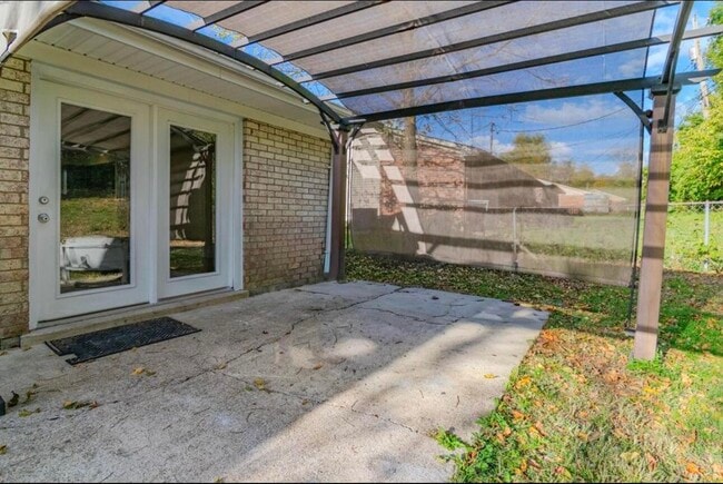 Building Photo - 3829 Niagara Dr