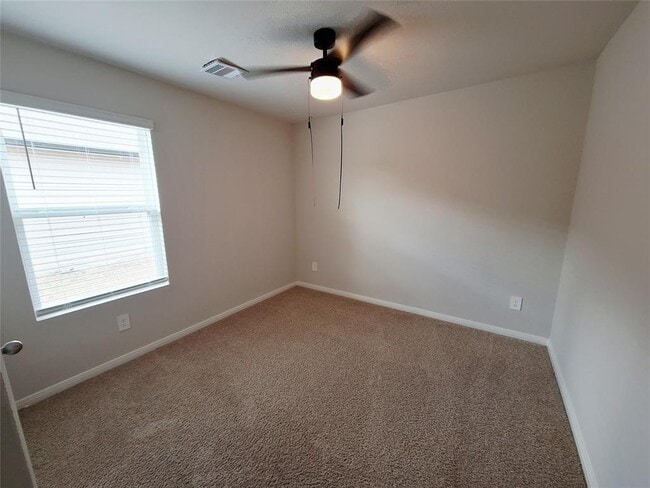 Building Photo - 1327 Camden Ln