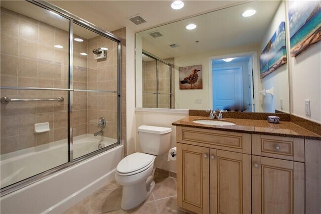 Building Photo - 347 N New River Dr E